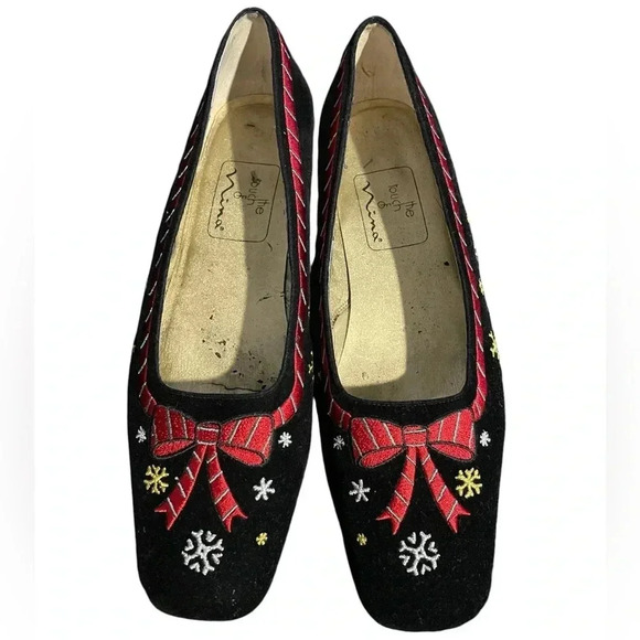 Vintage NINA 80's Black velvet embroidered holiday novelty flats - Picture 1 of 4